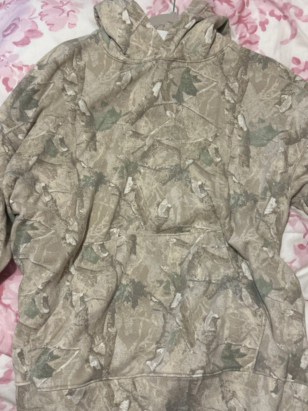 No Boundaries Beige Camo Pullover Hoodie